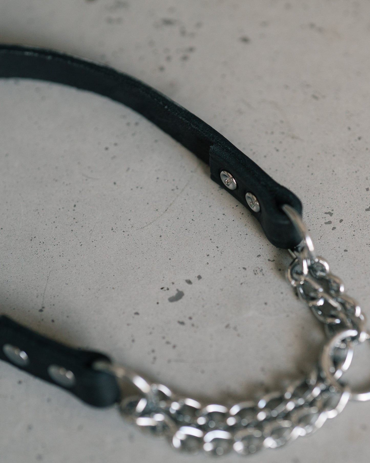 Råläderhalsband halvstryp
