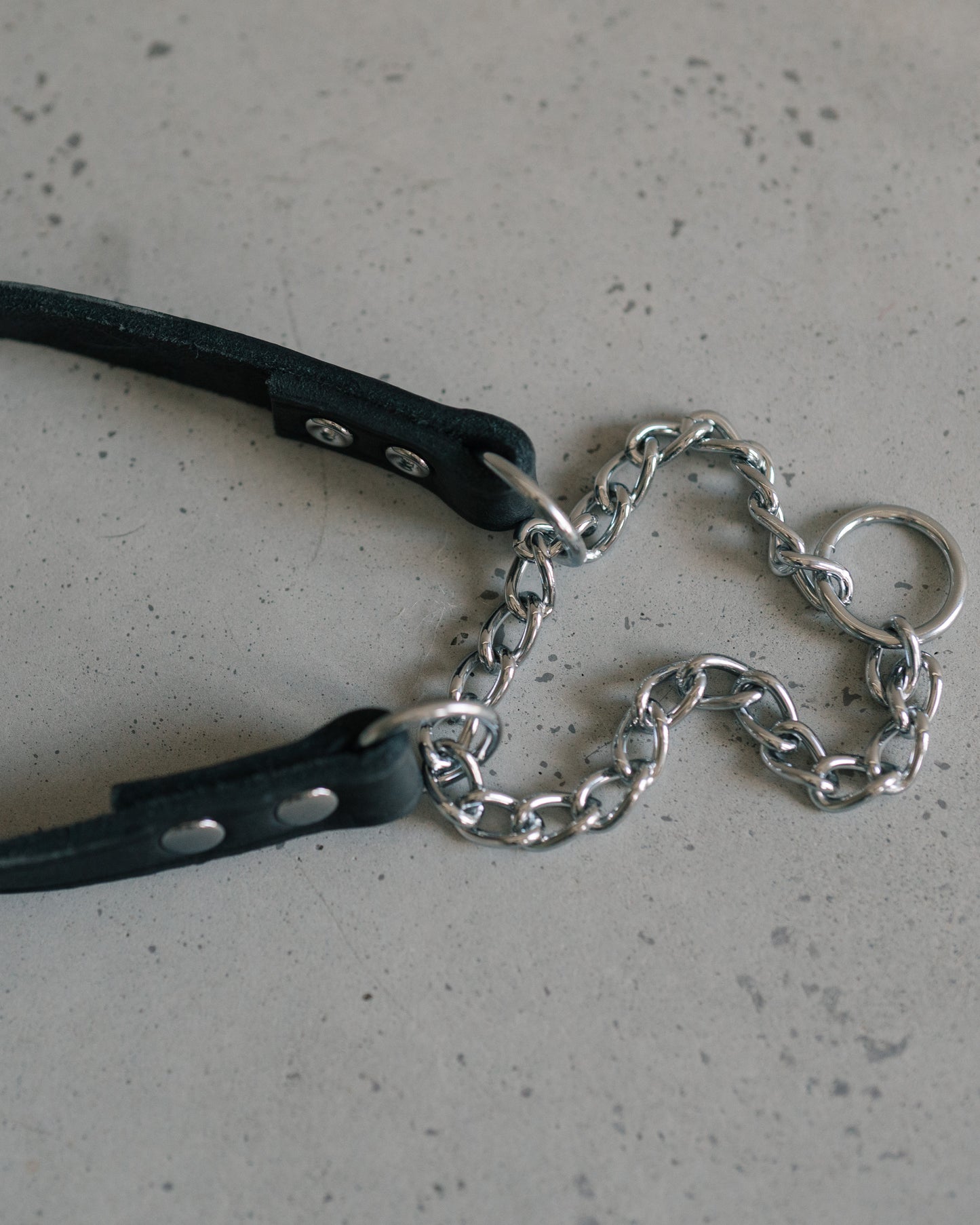 Råläderhalsband halvstryp