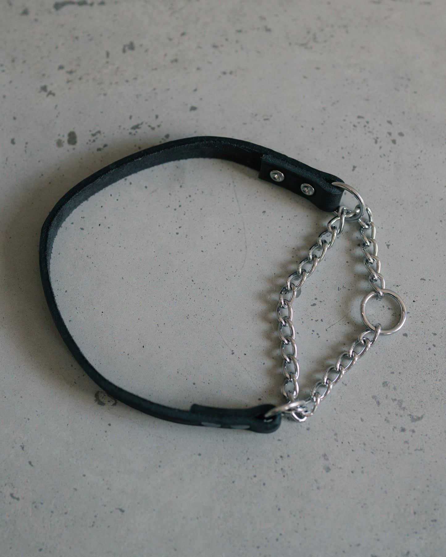 Råläderhalsband halvstryp